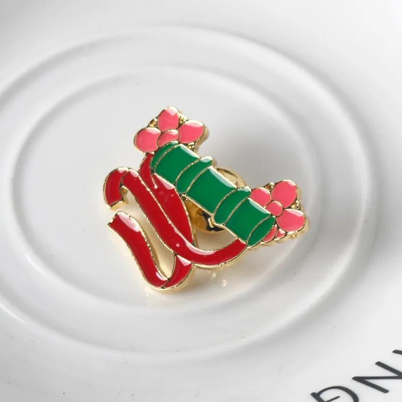 Anime Demone Slayer Kamado Nezuko Bambù Smalto Spille Risvolto Zaino Distintivo Cosplay Prop Accessori Gioielli per Uomo Donna Regalo