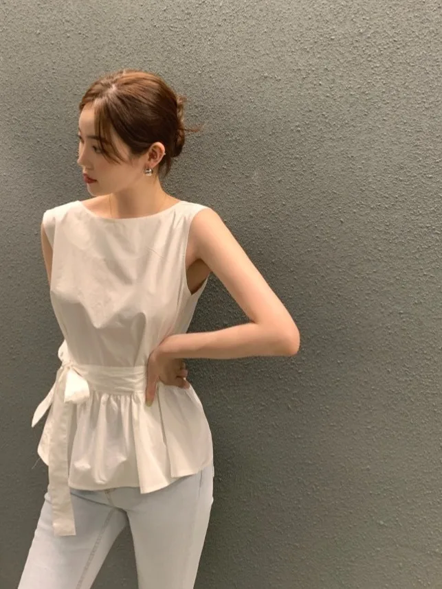 

Elegant Belted Sleeveless Vest Shirt Women's Fashion Korean Style Summer 2026 Chic Tie Waist Top Mid-Length round Neck