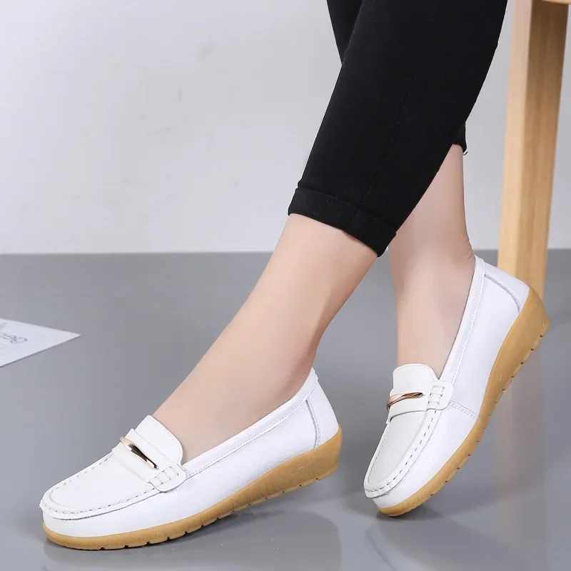 2024 New Genuine Leather Shoes Woman Slip On Women Flats Moccasins Women\'s Loafers Spring Autumn Mother Shoe Big Size 35-44