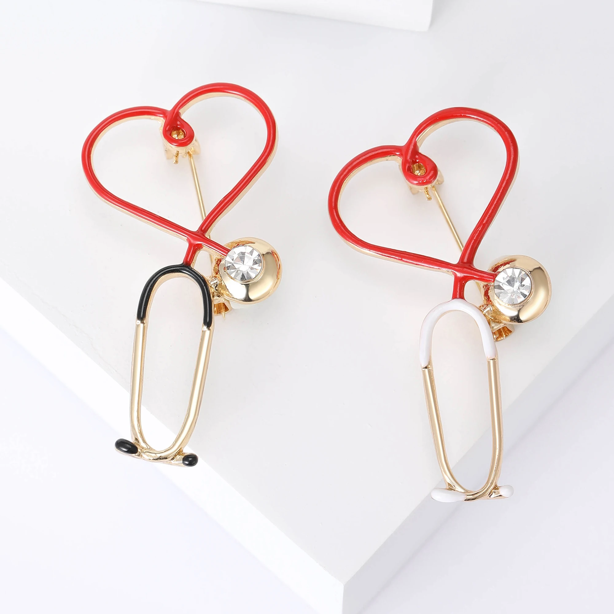 Trendy Enamel Medical Series Brooches Stethoscope Doctor Nurse Rhinestone Pins Office Party Casual Accessories Gifts