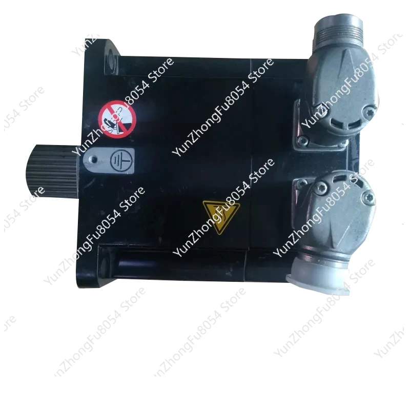 

Подходит для серводвигателя BMH1401P11A2A BMH 10,3 нм, 4000 об/мин/разделенный ключевой вал, без тормоза IP54