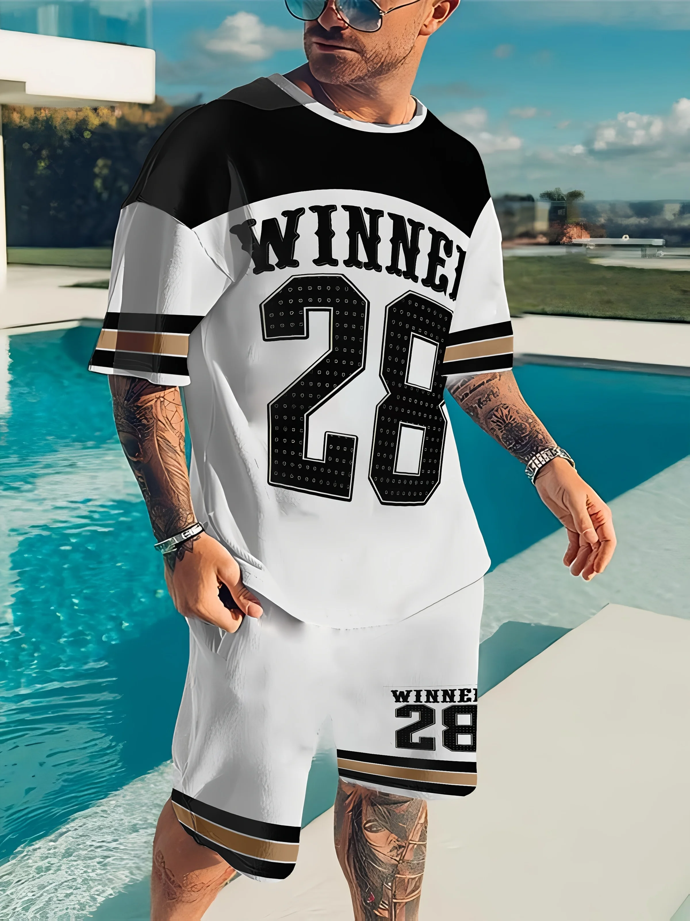

The 2025 summer new men's short-sleeved and shorts set is fashionable and casual