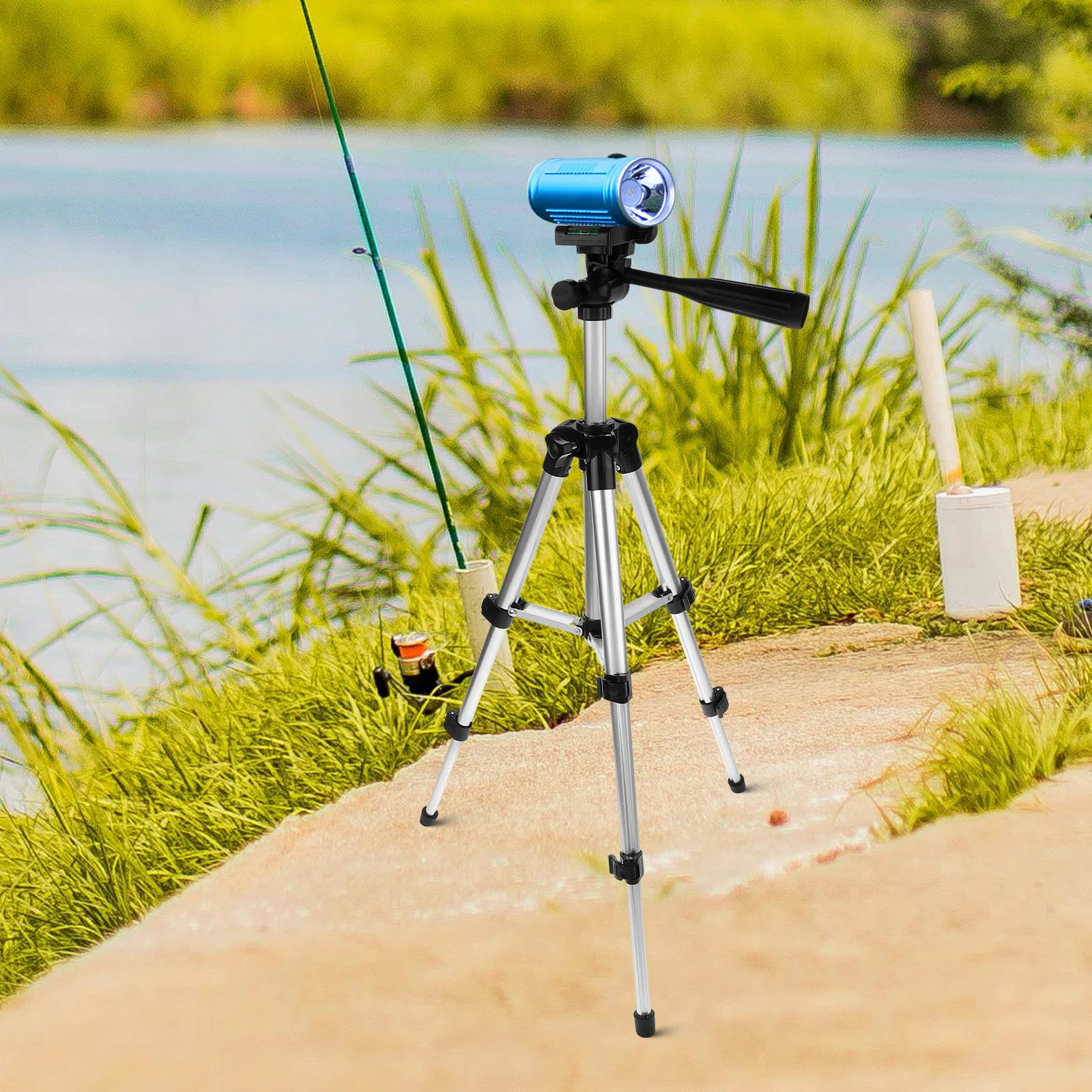 

Lightweight Fishing Camera Tripod Aluminum Alloy Build 3 Leg Adjustments Lever Locks Flashlight Attachment for Night Angling
