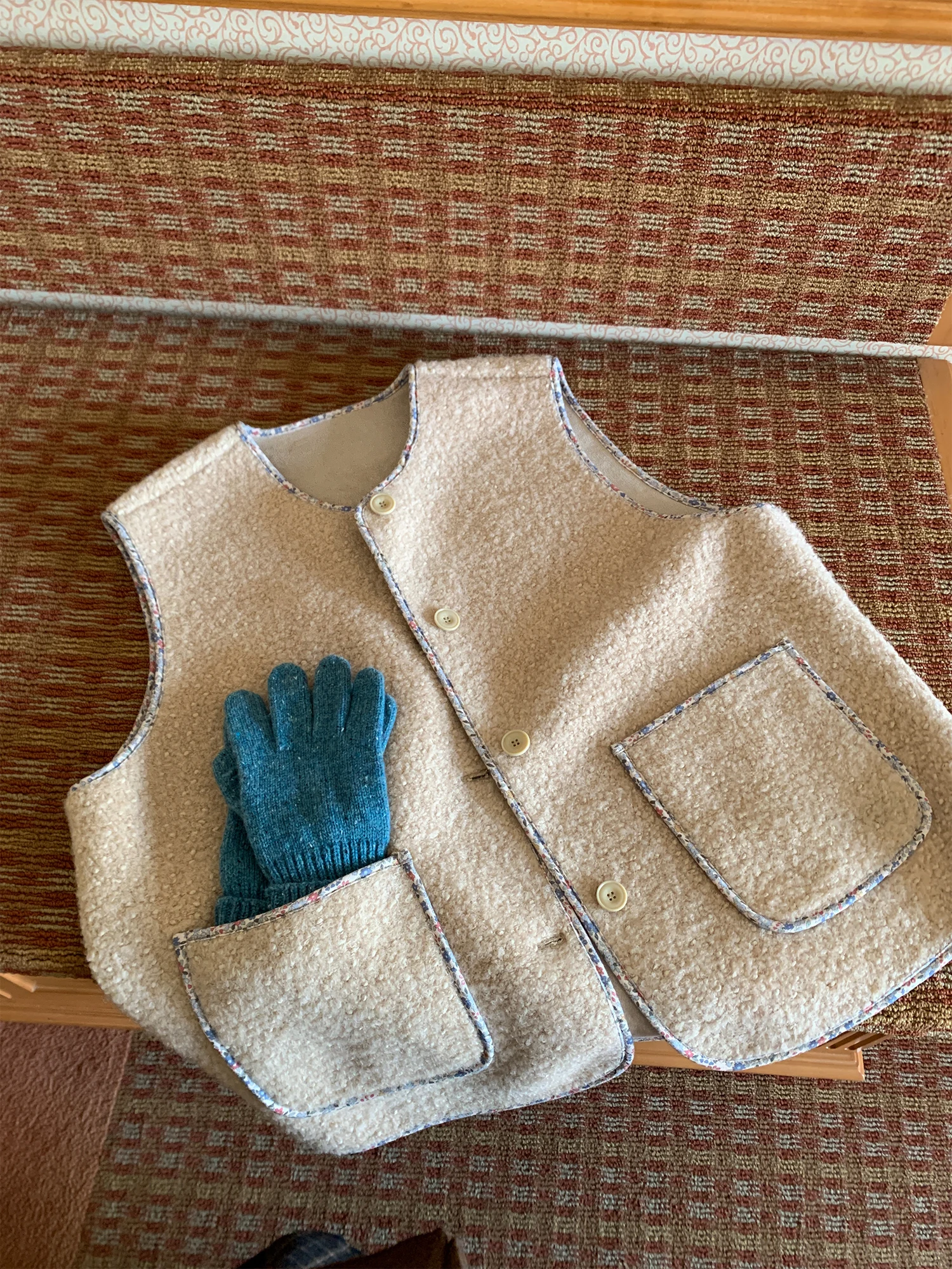 

Sweet d Lamb Fur Vest Loose Layering Tank Top Pile k Brand Commute Sle round Ne Single Button Closure Thiened