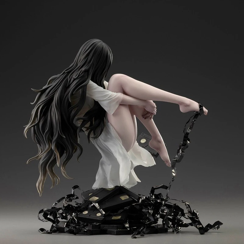 ของแท้ Yamamura Sadako Kotobukiya แหวนอะนิเมะรูป PVC 17 ซม.ตุ๊กตารุ่นสะสมรูปปั้นเครื่องประดับของขวัญ