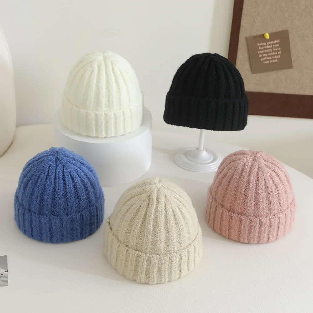 قبعات الشتاء للأطفال الفتيات الفتيان الاطفال قبعة صغيرة محبوكة لون الحلوى الصلبة مخطط الدفء الكورية نمط قبعات بونيه عادية جديد