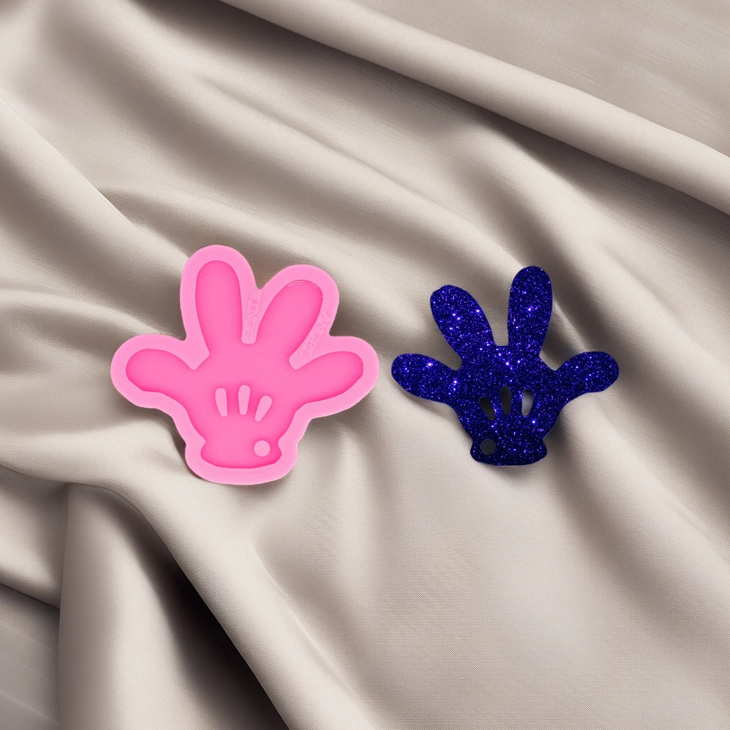 

Finger Love Hand Sign Earrings Silicone Molds Resin Mold DIY Craft Jewelry Making Keychains,Refrigerator Magnet