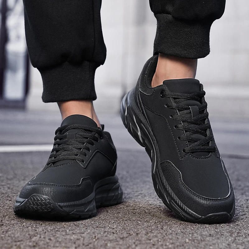

Leather Men Casual Shoes Platform Soft Sneakers Outdoor Breathable Sport Shoes Lightweight Skid Running Shoes Men Tennis Shoes