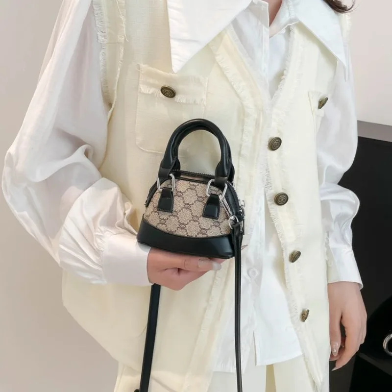 

New Model Women Handbag With Clear Protective Panel Underarm Shoulder Bag For A Futuristic And Modern Techwear Aesthetic