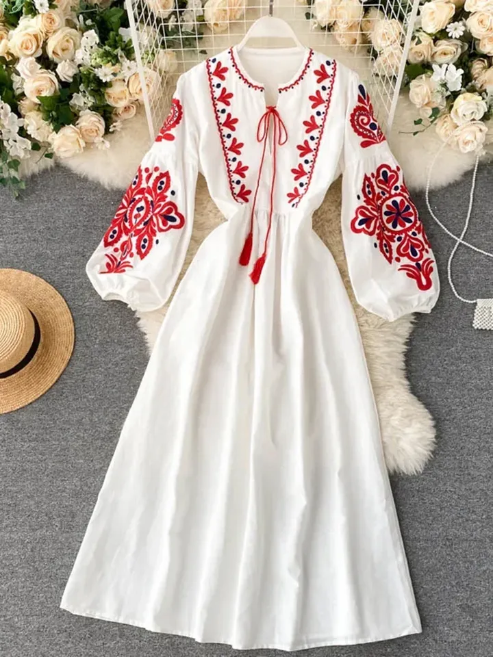  Women Autumn Dresses Bohemian Embroidered Flower O-Neck Lantern Sleeve High Waist Pleated Dress All-match Female Vestidos PL393 