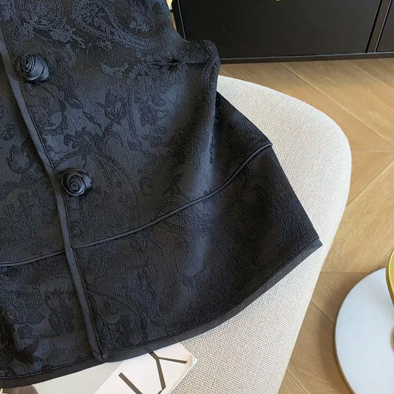 Black new Chinese style buckle vest for women in spring, paired with retro jacquard cardigan and sleeveless camisole