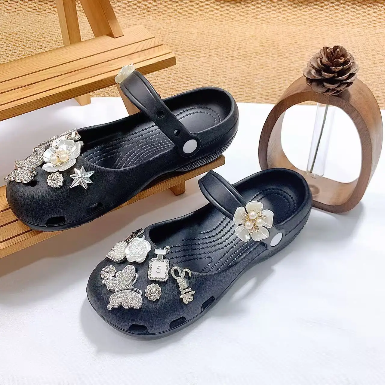 Trendy French-Style Mary Jane Clogs with Detachable Camellia Flower, Perfume Bottle, and Rhinestone Shoe Decorations, Open-Toe Ballet Slippers, Slip-On Slippers