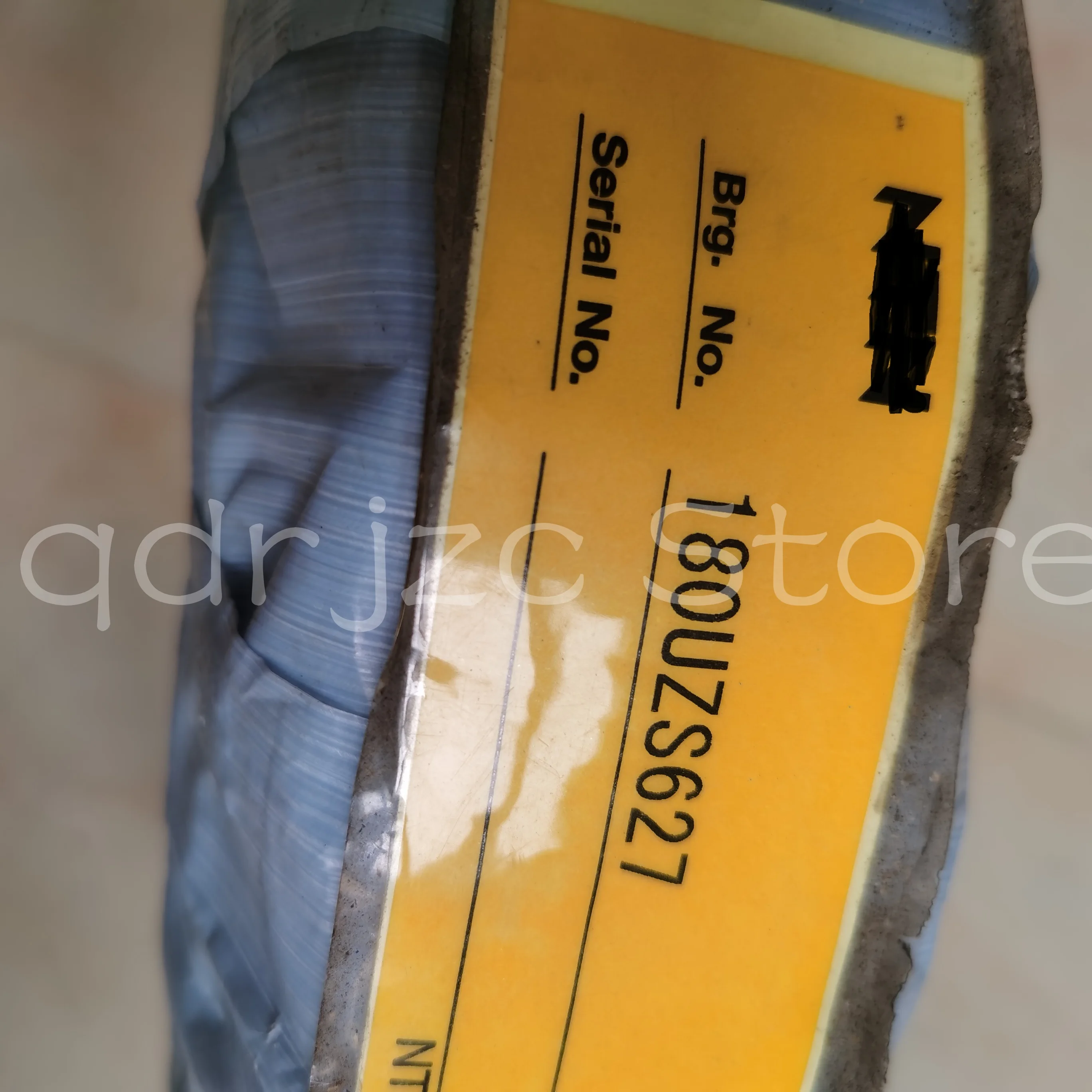 

Eccentric cylindrical roller bearing 180UZS627 180x328x75mm
