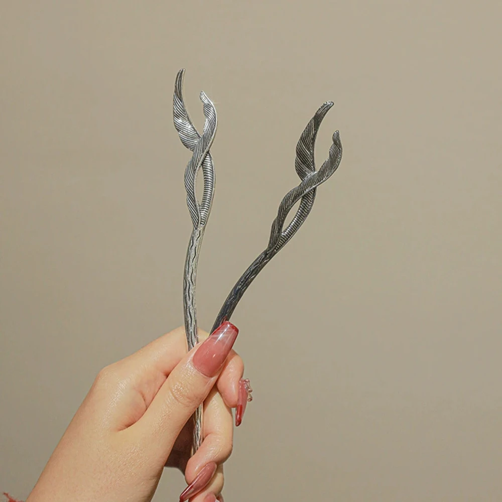 1/2pcs Vintage Chinese Style Fishtail Sticks Women Simple Metal Flower Ponytail Hairpin Exquisite Stick Headdress Accessories