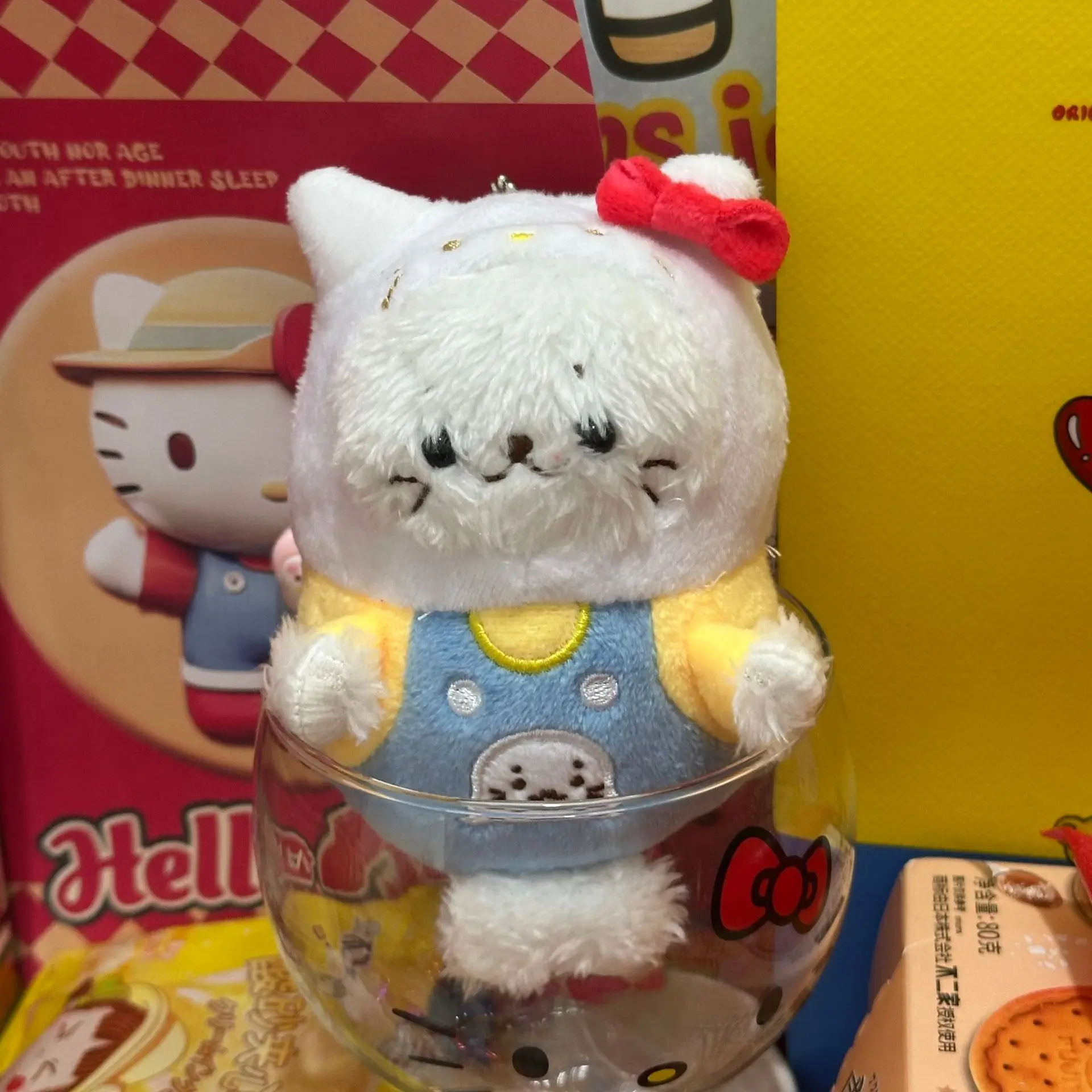 Breloczek z zawieszką Hello Kitty Mała Wydra, pluszowa zawieszka, kreskówkowa zawieszka do torby Hello Kitty, urocze akcesoria do przebierania