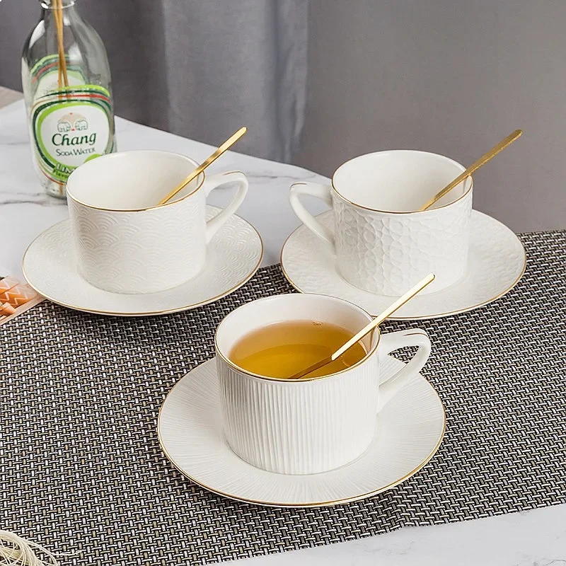 Porcelain Coffee Cup Set Gold Rim European Coffee Cup Saucer English Afternoon Tea Tea Cup Large Capacity Latte Mug
