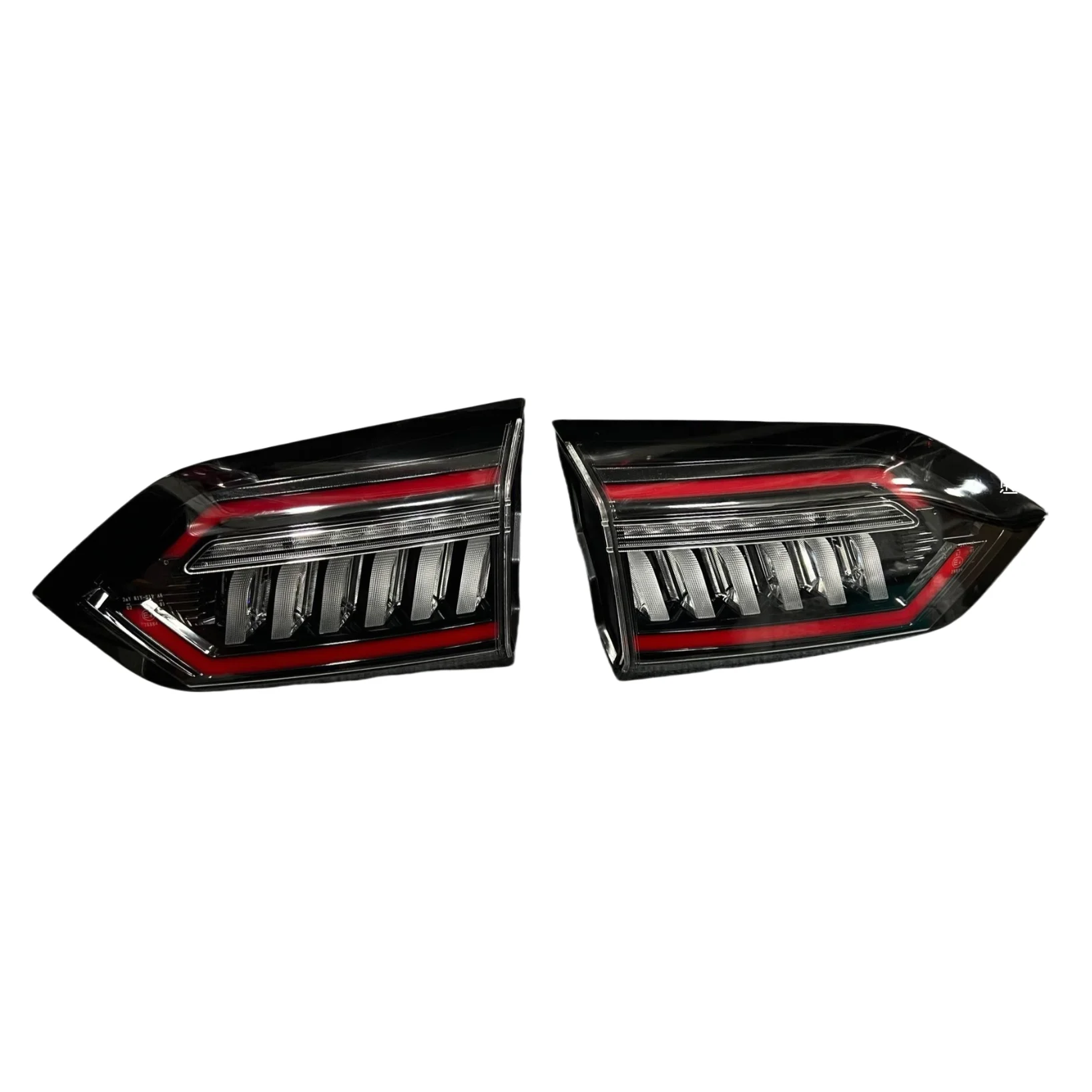 

Applicable To Chery Tiggo 8plus Original Second-Hand Trunk Lid Taillights