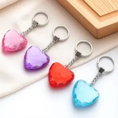 

4Pcs Acrylic Heart Keychains Unique Shape Pendant for Personalized Key Decoration and Stylish Accessory Gift Acrylic Keychains