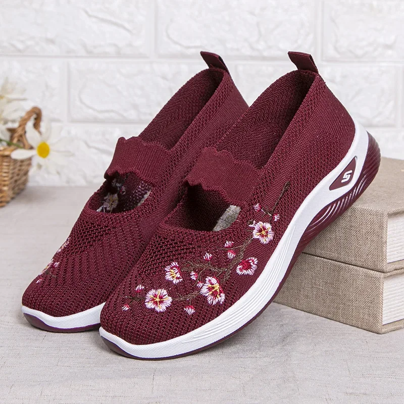 2024 Summer New Shallow Embroidered Single Shoes, One Step Breathable Casual Shoes for Women, Cloth Shoes