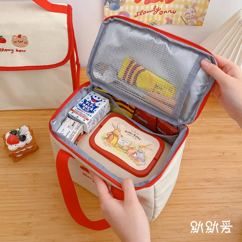 Cute Lunch Bag Women Large Capacity Bear Embroidery Thermal Food Storage Bags Student Portable Lunch Box Tote Cooler Handbag