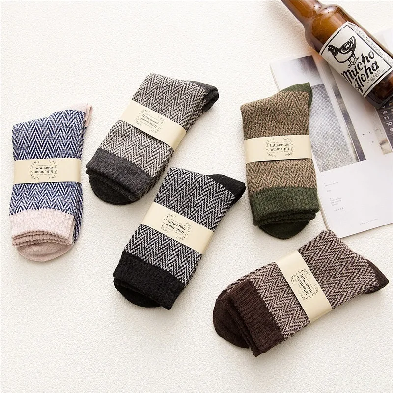 5 pairs New autumn winter fashionable versatile warm men's mid tube men's socks casual comfortable ripple ethnic style socks