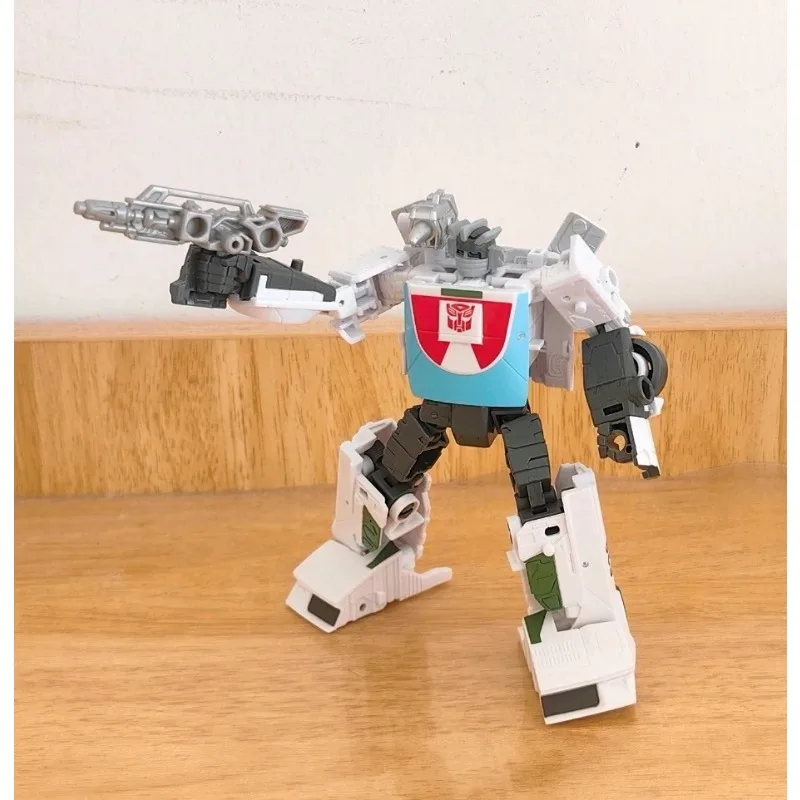 

In Stock Transformation Toys WHEELJACK SS86 Movie Studio Series Wheeljack Action Figure Deformable Robot Model Collection Gift