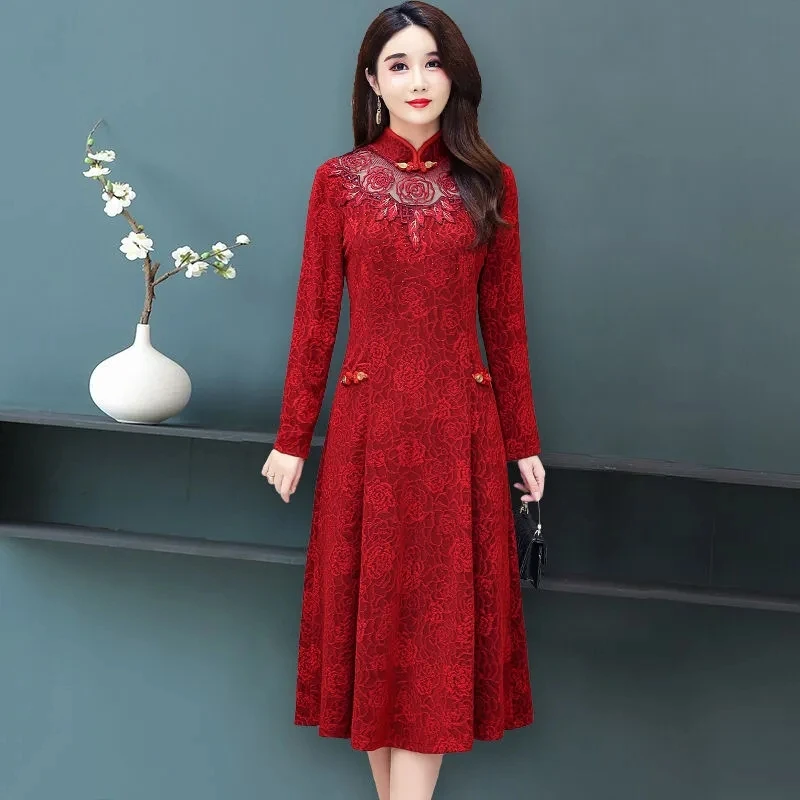 

Red Festive Wedding Dress Women Dress 2022 Spring Autumn New Cheongsam Hollow Stand Collar Embroidered Qipao Dresses Vestidos