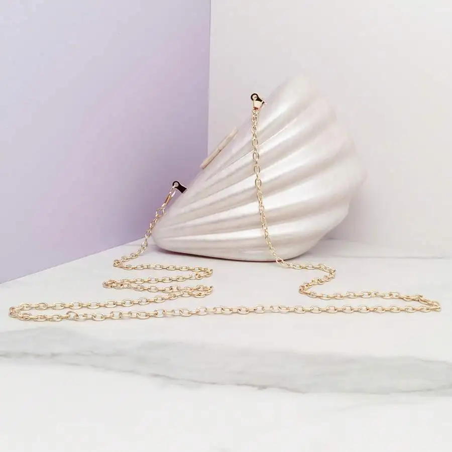 Women Acrylic shell bag cute pearl Evening Clutch Bag with strap For Wedding Party small Purses Designer Handbags