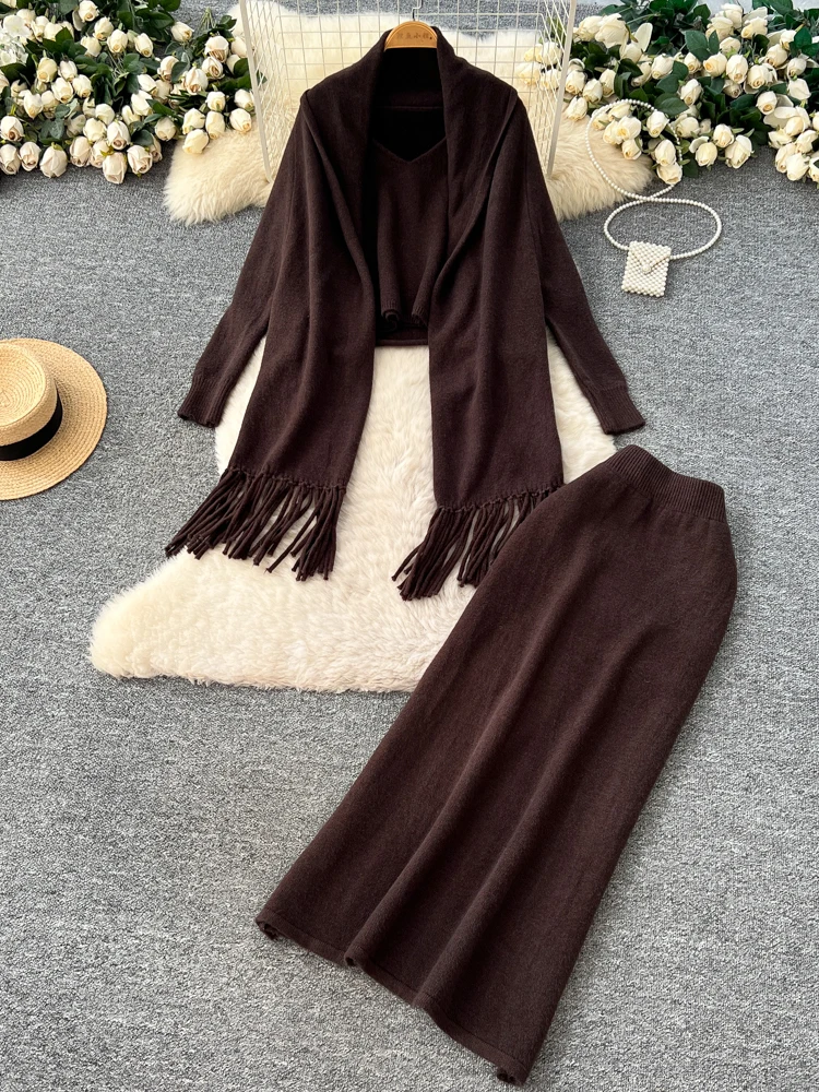 

Женский повседневный комплект из футболки с кардиганом с бахромой и жилетом, юбка с высокой талией, свободный зимний комбинированный костюм Faion