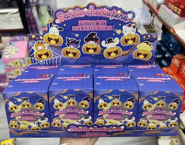 

New Sanrio Family Mischief Series Pumpkin Nightlight Blind Box Ornaments Halloween Gift Hello Kitty Kuromi Model Doll Figure Toy