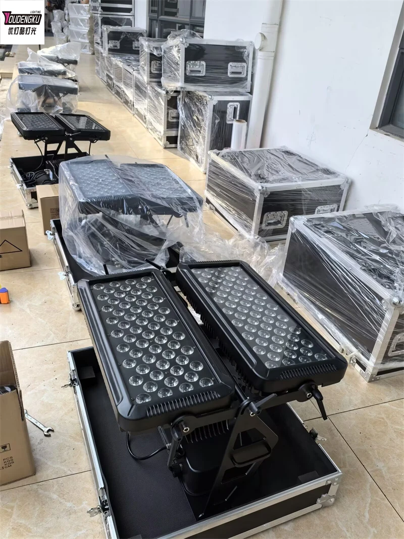 

1 pieces with flycase Outdoor Weatherproof city color 120x10W RGBW 4in1 Full Color LED Wall wash Light IP65