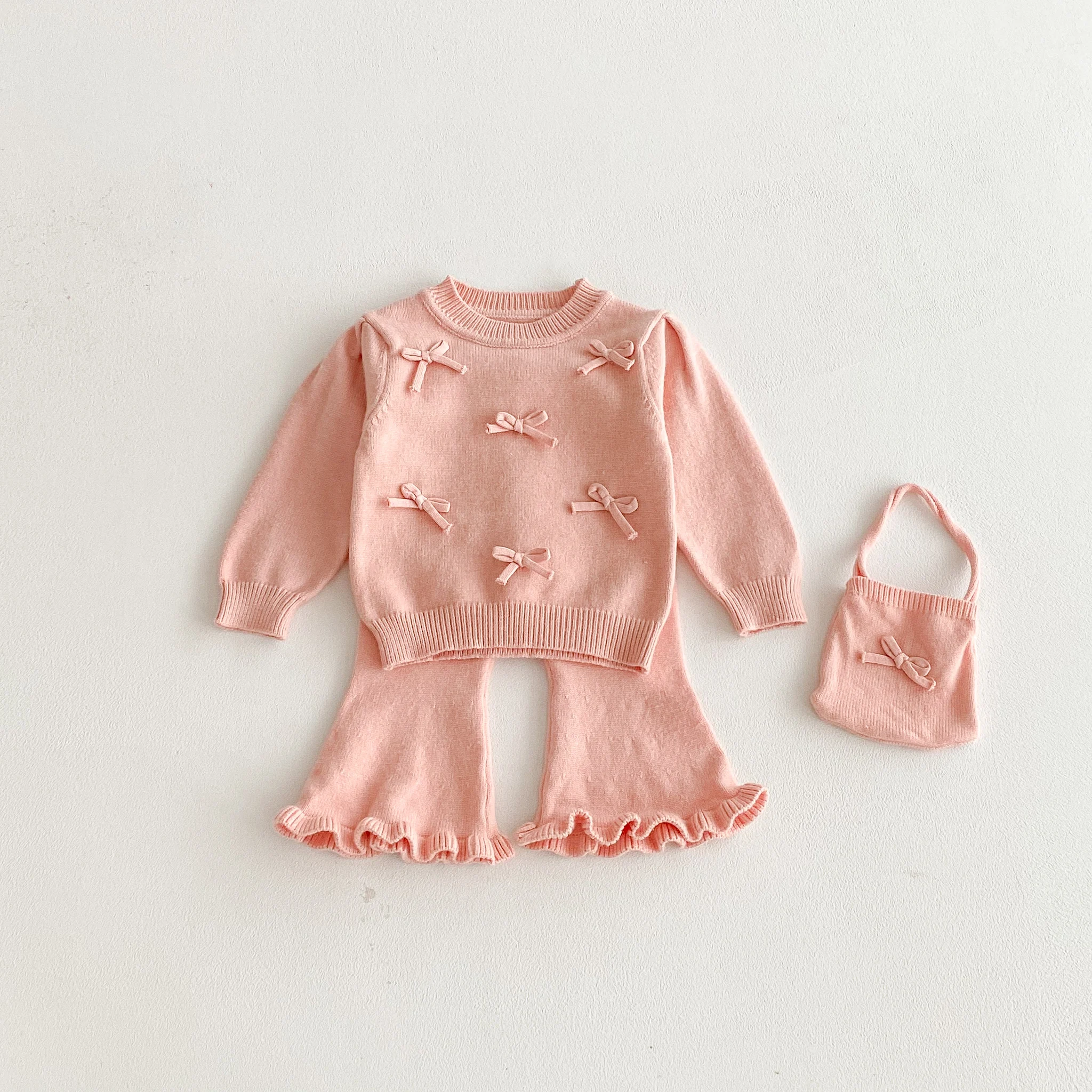 A stylish bow round-neck top, flared pants and cute bag set for baby girls in autumn and winter 2025