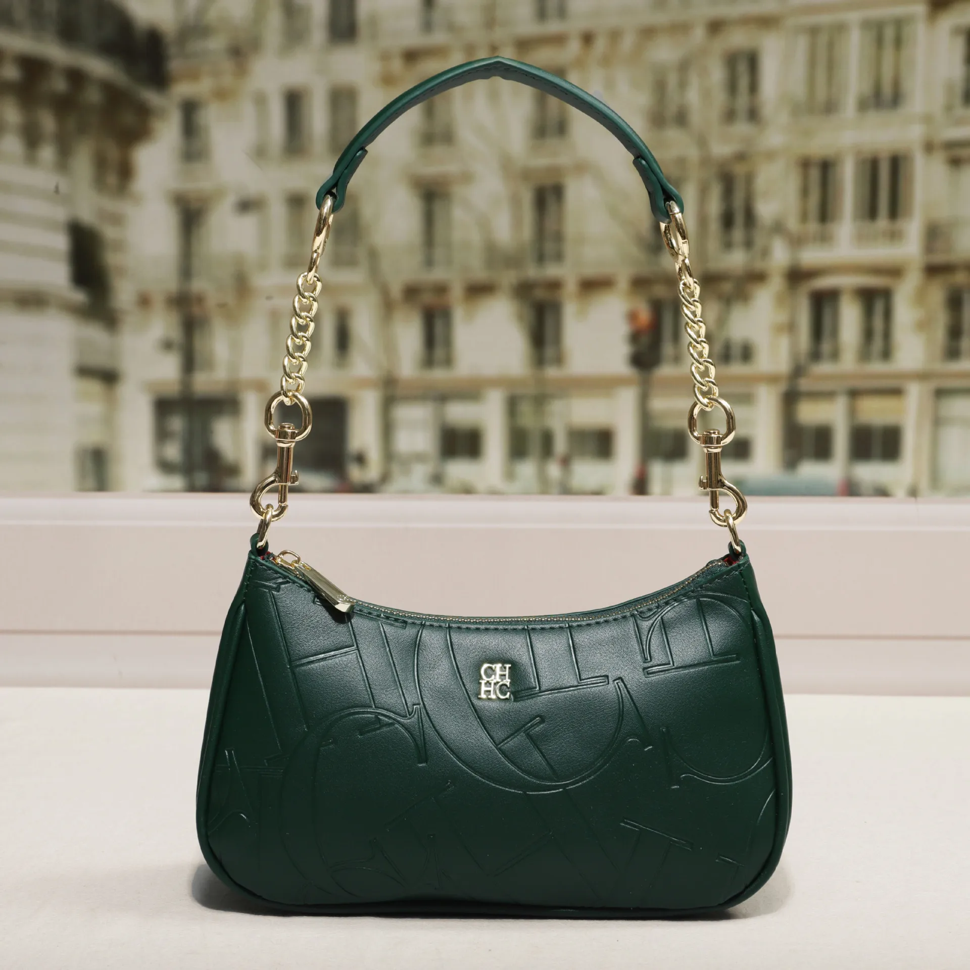 New Arrival Embossed Letter Underarm Bag for Women Shoulder Crossbody Bag Fashion Trendy Wholesale Ladies Bag