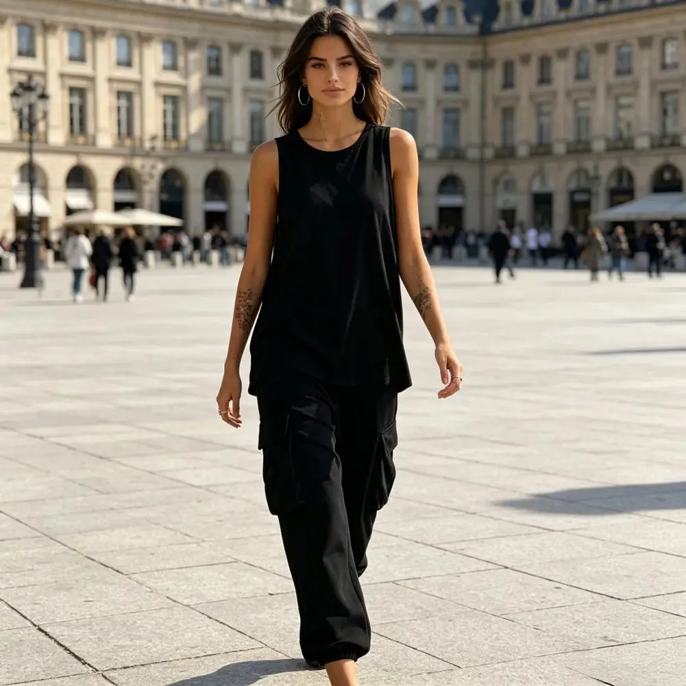 Breathable Women's Two Piece Outfits, Crew Neck Sleeveless Top And Cropped Cargo Pants Summer Tracksuit With Multiple Pockets