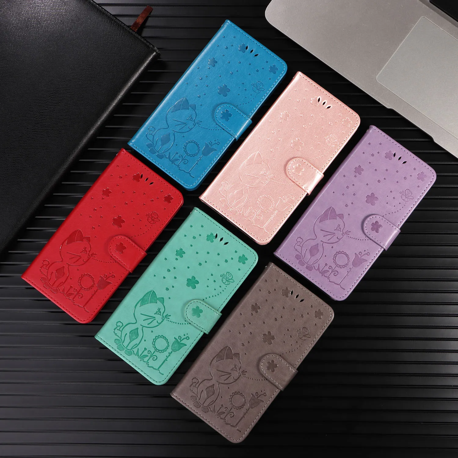 

Leather Embossed Cat And Bee Phone Case Suitable For iPhone 11 Promax iPhone X Series XS XR XS Max R61 Leather+Frosted TPU