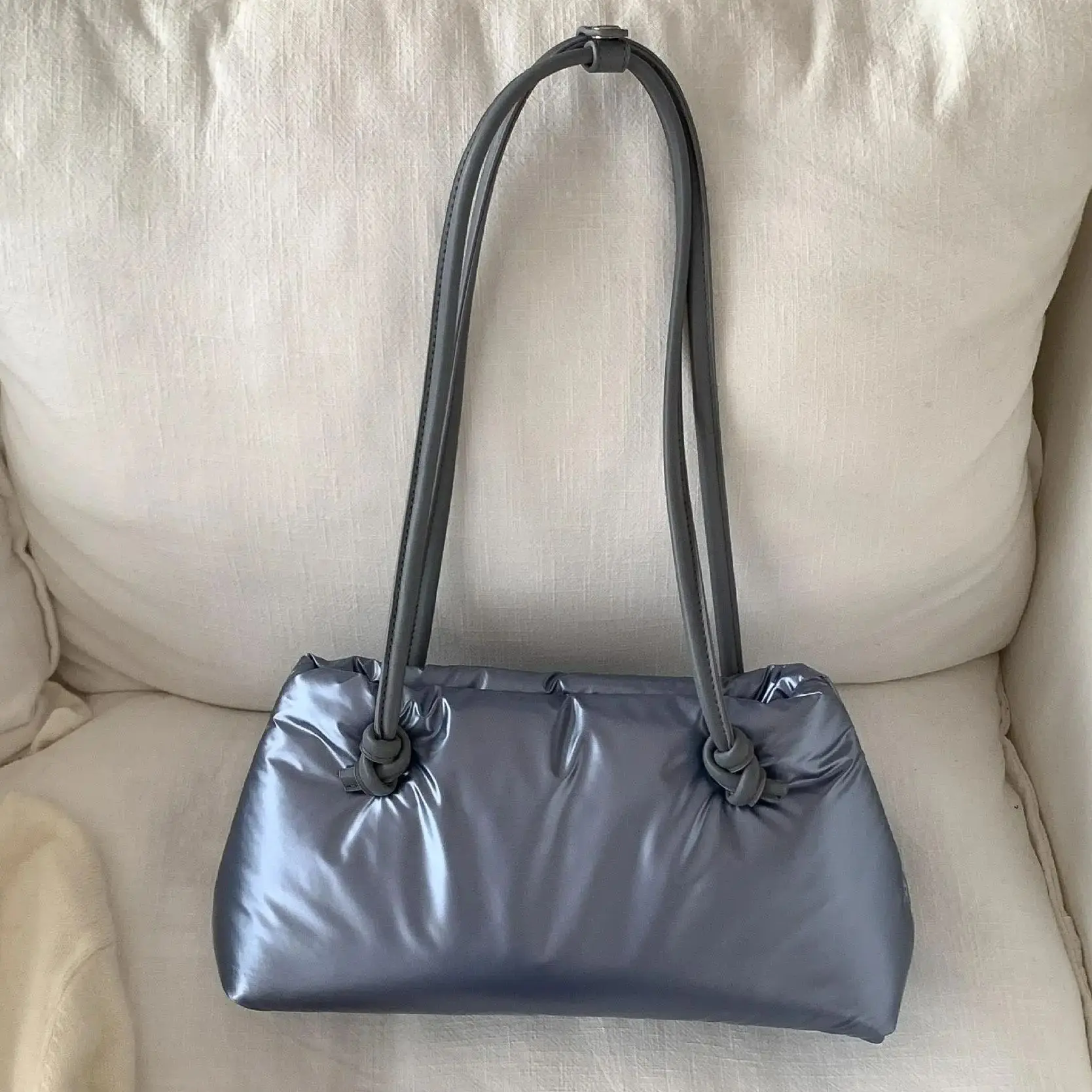 

Пушистые сумки-тоут в стиле ретро, однотонная мягкая хлопковая сумка на плечо, большая вместительная женская повседневная сумка подмышками, модная сумка-подушка