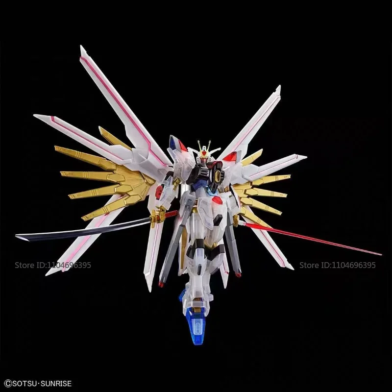 Nuovo di zecca in Magazzino BANDAI Modello Giocattolo Freedom Gundam [Colore trasparente] Assemblaggio originale Mecha Anime Figura Puzzle Regalo bambola di festa