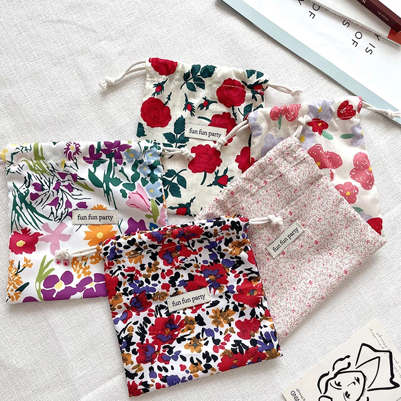 Bolsa de almacenamiento con cordón de celosía Floral, bolso de tarjeta de cambio de llave para caminar, bolsillo de tela pequeño para llevar a mano