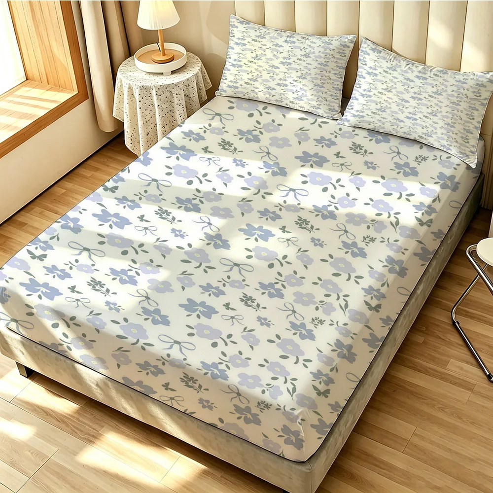 3pcs(1 duvet cover + 2 pillowcases, coreless)with a light blue floral pattern, available in multiple sizes for bedding sets
