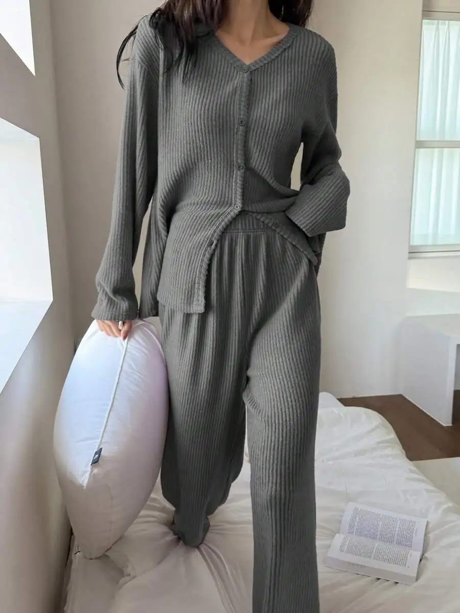 

Ribbed Knit V-Neck Long Sleeve Pajama Set Women Cozy Sleepwear