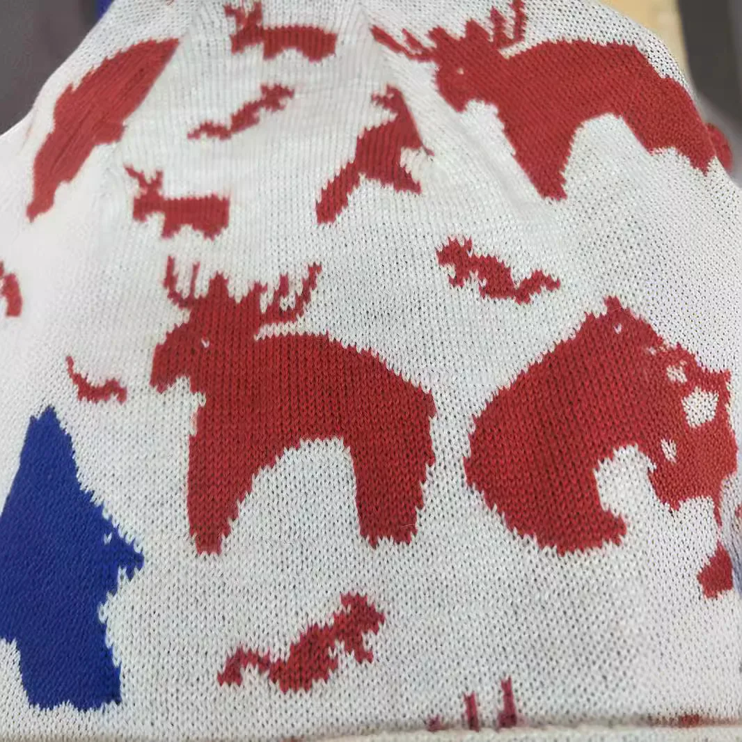 

2025 Winter New Women's Christmas Sweater Festive Patterned Knit Chic Holiday Knitwear