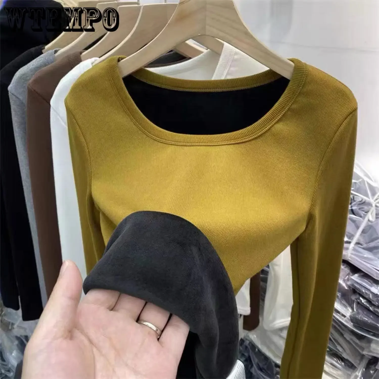 Winter Thermal Underwear Women Plus Fleece Inside with A Slim-fit Bottom Shirt Crew Neck Long Sleeve T-shirt Top