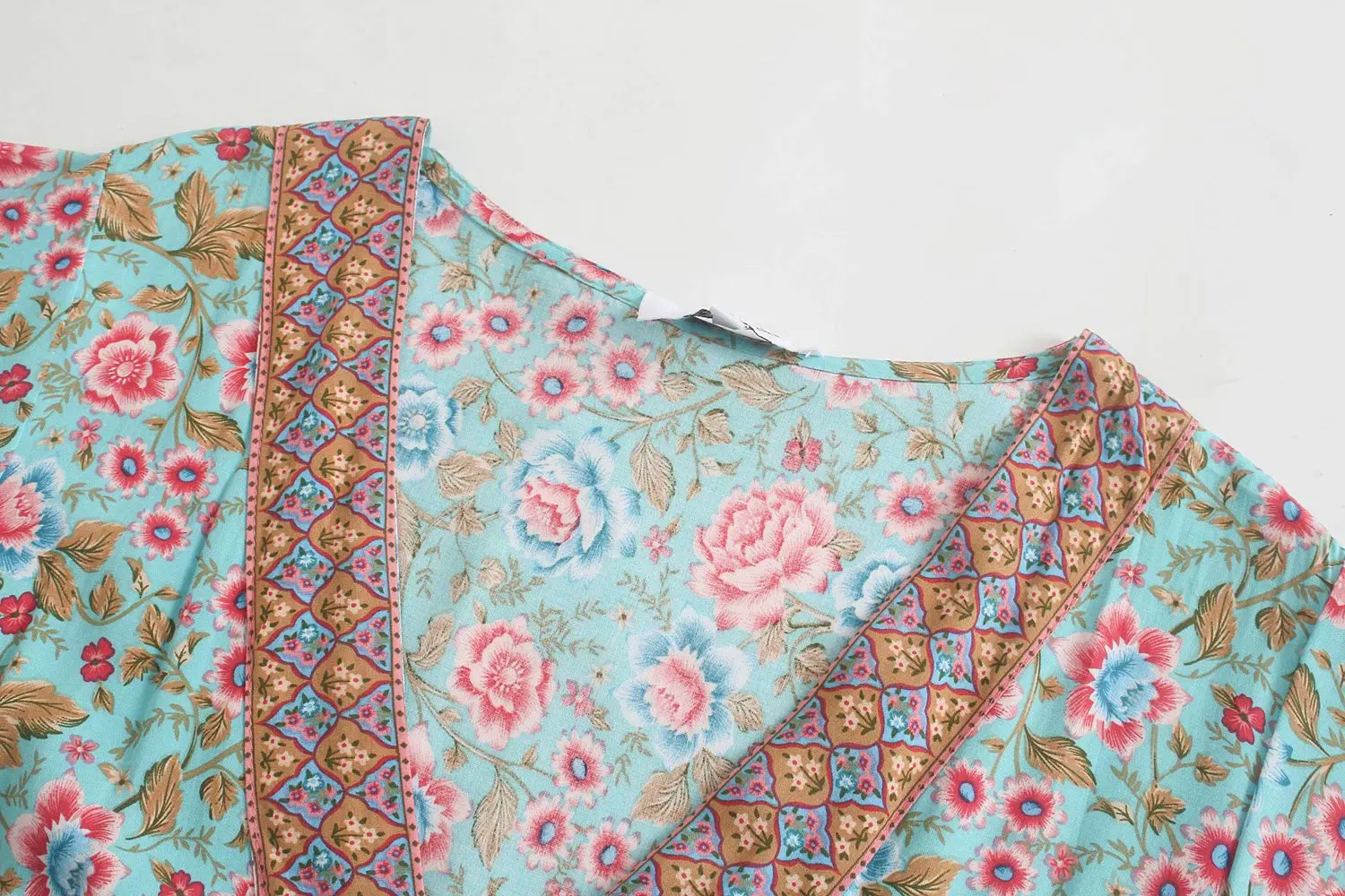 Summer Women's Floral Print V-Neck Short Sleeve Maxi Dress Smocked Waist Tiered Ruffle Design, Boho Casual Vacation Outfit