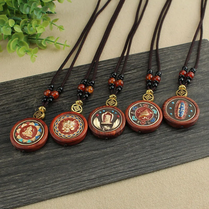 

Аксессуары для рукоделия в этническом стиле: амулет из кровавого сандалового дерева, цепочка для свитера, простое экзотическое непальское длинное ожерелье из хлопка и льна.