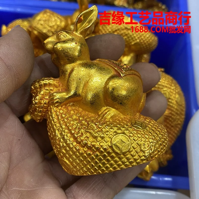 

Antique Gold-Plated Lucky Bag Rabbit Ornament Zodiac Rabbit Home Decoration Solid Rabbit Ornament
