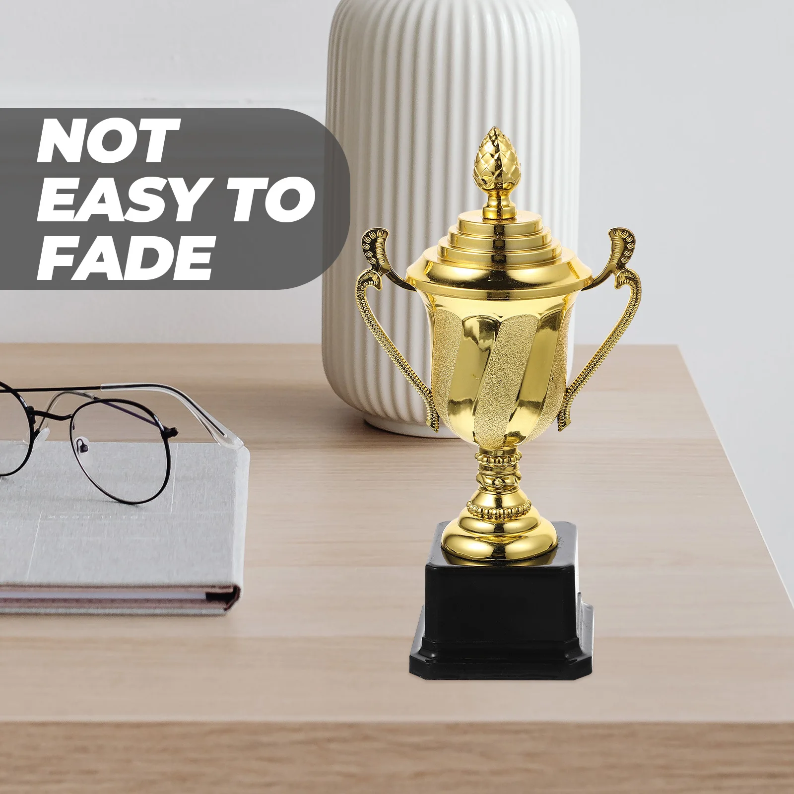 ถ้วยรางวัลพลาสติกขนาดเล็กสำหรับเด็ก รางวัลถ้วยทองคำ งานปาร์ตี้ ของขวัญ รางวัลความสำเร็จของเด็ก ของตกแต่งโต๊ะทำงาน