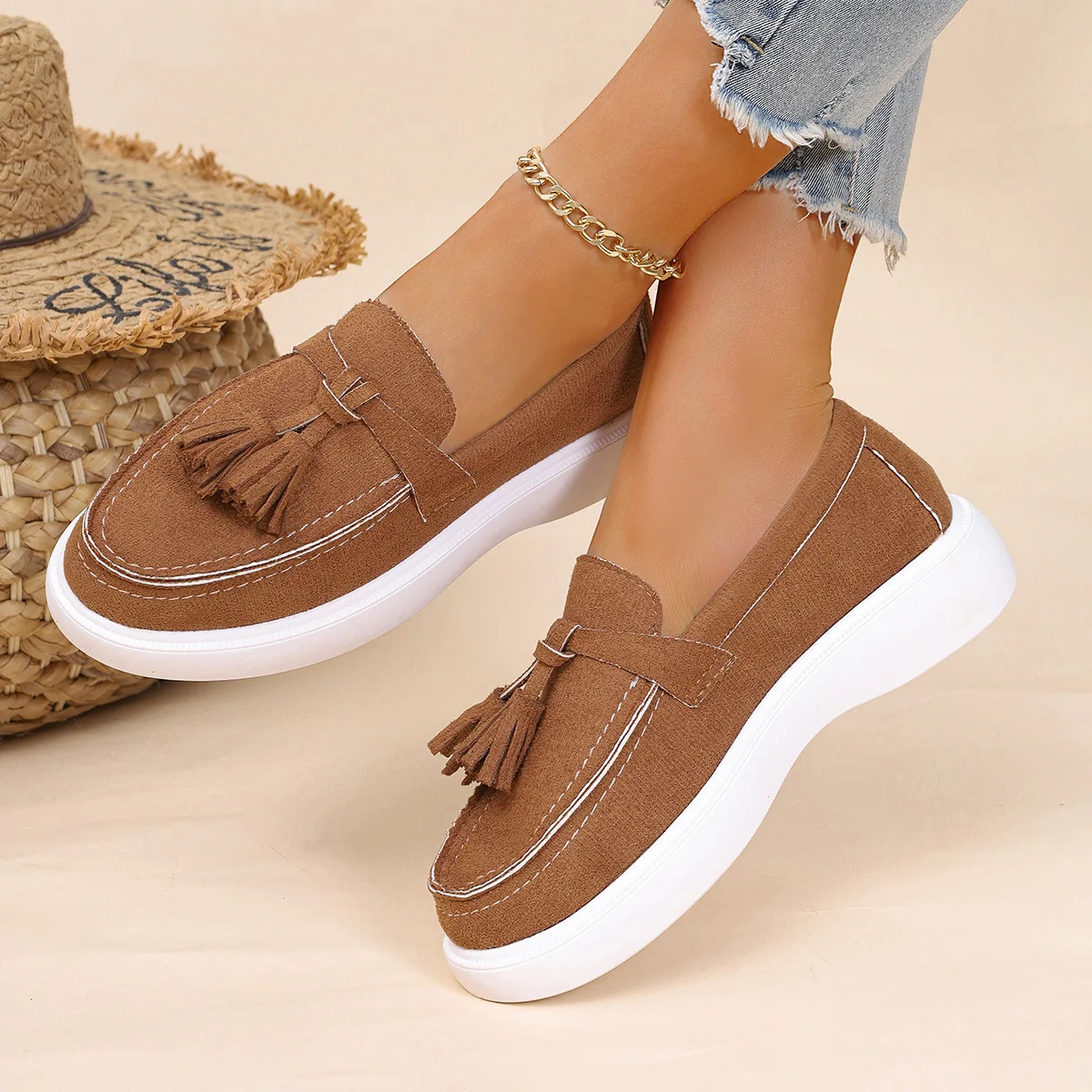 

Women's Large-Sized Thick-Soled Fringed Casual Loafers Suede Autumn 2025 Lazy Step Design Comfortable Autumn Shoes