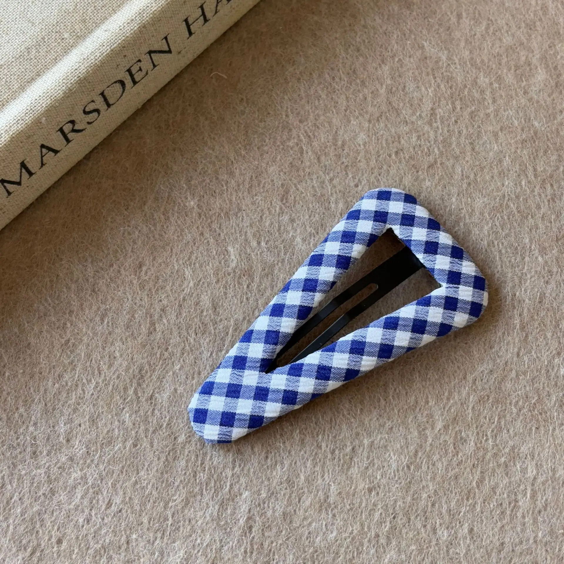 Pinces à cheveux triangulaires rétro à pois, pince à frange pour femmes et filles, épingles à cheveux douces et élégantes, Barrettes en tissu, accessoires de cheveux à la mode