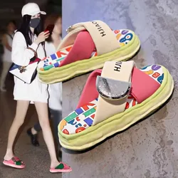2025 Platform Slippers Women Fashion Cute Graffiti Comfortable Lightweight Soft Sole Beautiful Casual Beach Sandals
