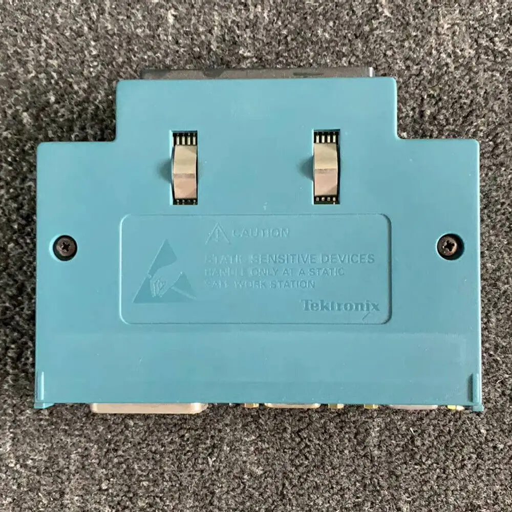 

1 шт., Tektronix TDS3GV, модуль связи GBI RS-232 VGA, Ускоренная доставка